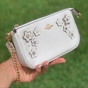 NWT  COACH  LARGE WRISTLET